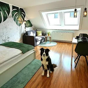 Homely Serenity Greens - Stylisch Studio-apartment With Kitchen - 10 Min To Station, Pet Friendly Deutschland