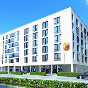 3* Hotel Super 8 By Wyndham West