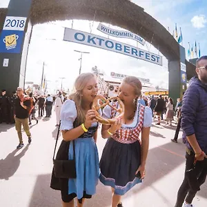 Oktoberfest On A Budget Deutschland