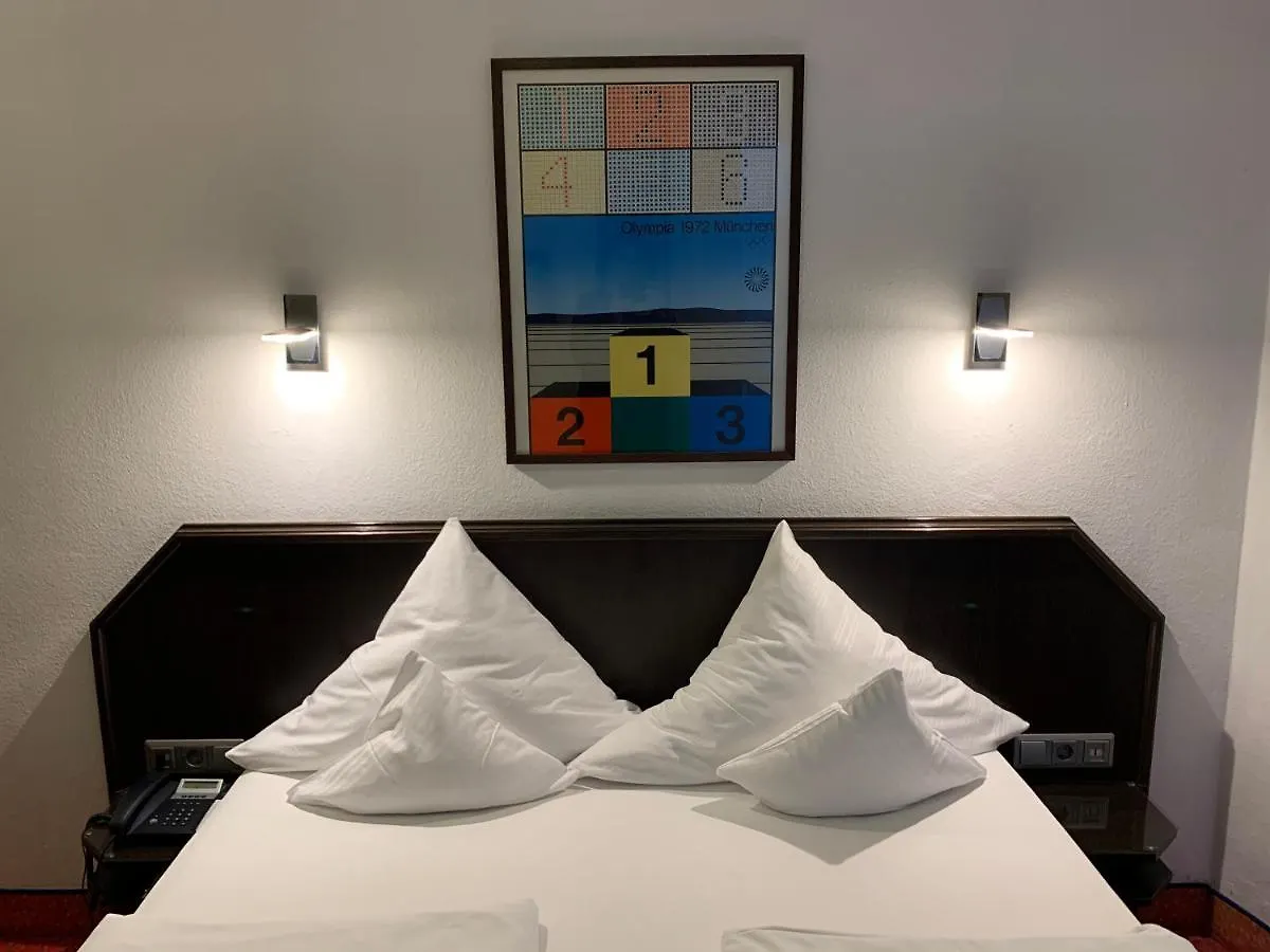 ***  Hotel Nymphenburg City - Muenchen Germany