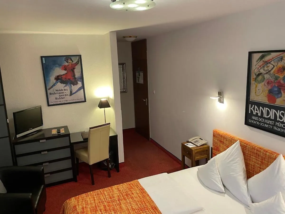 Hotel Nymphenburg City - Muenchen Мюнхен